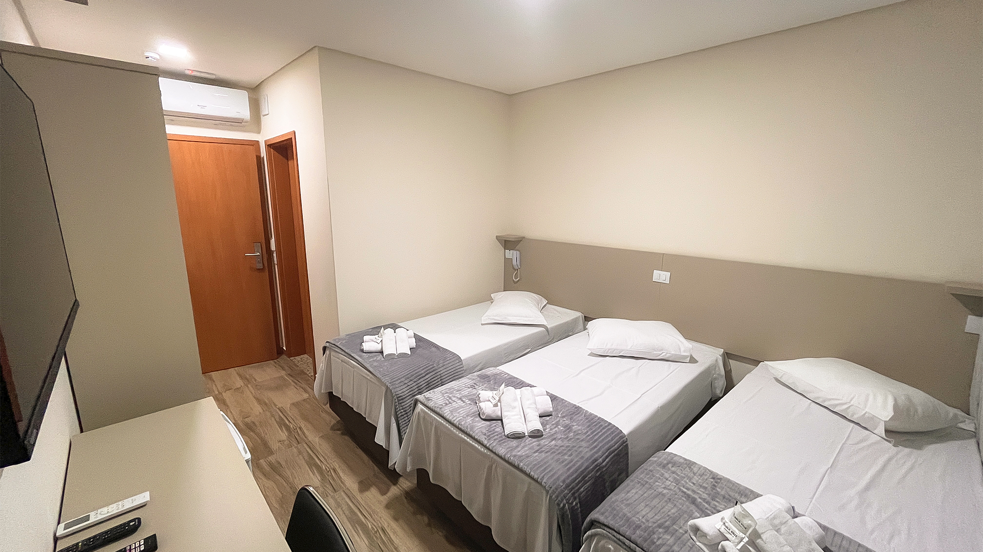 SUITE EXECUTIVA TRIPLO SOLTEIRO 2